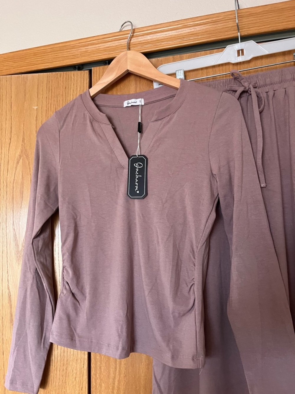 Oncharm Mauve women’s Two-Piece Lounge Set - Picture 3 of 6